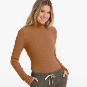 Vuori xs Women's Brown Ribbed Turtleneck bodysuit